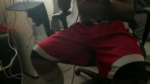 Snapshot of blakjag chatting on May 2, 1:43 am Blackjag00 online show from May 2, 1:43 am