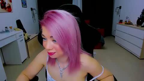 Nicole online show from December 2, 3:37 am