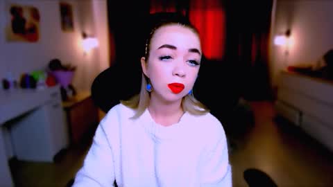 Nicole online show from September 13, 9:20 am