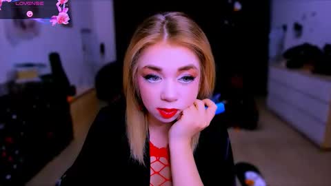 Nicole online show from November 11, 10:37 am