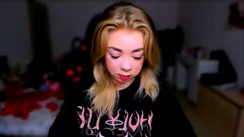 Nicole online show from March 8, 1:47 am