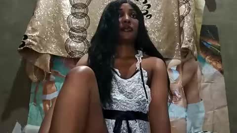 Snapshot of blktulipsxx chatting on March 17, 1:21 am Lola online show from March 17, 1:21 am