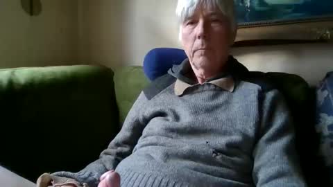 Snapshot of blomkuk chatting on October 20, 8:04 am blomkuk online show from October 20, 8:04 am