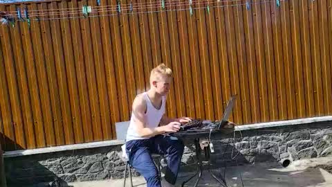 blond_boy69 online show from March 28, 9:20 am