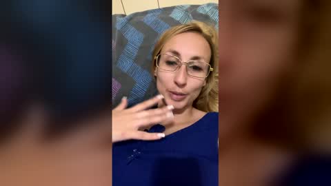 blonde3292 online show from March 2, 6:15 pm