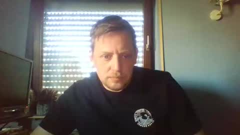 blonde32m online show from April 24, 9:34 am