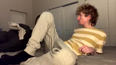 Snapshot of blonde_boi99 chatting on March 19, 5:44 am Blondie online show from March 19, 5:44 am