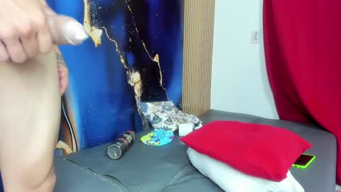 Snapshot of blonde_hot_7 chatting on December 8, 11:03 am blonde_hot_7 online show from December 8, 11:03 am