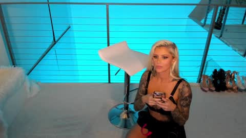 Blonde Rider online show from January 3, 5:17 am