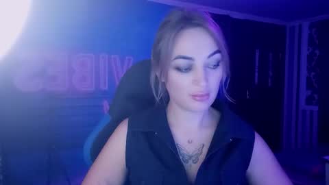 Snapshot of blonde_temptation chatting on October 13, 3:45 pm Meryem online show from October 13, 3:45 pm
