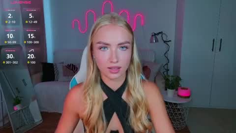 Nessa online show from July 22, 9:56 am