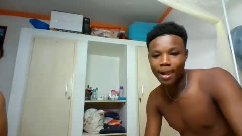 blonde online show from June 19, 9:24 am