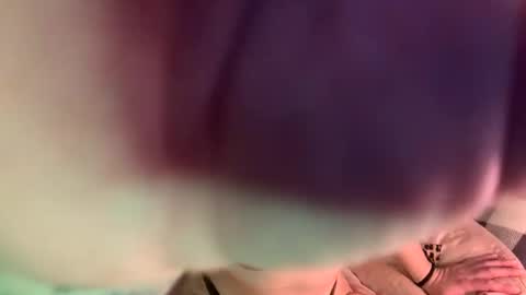 Snapshot of blondebellaaa3 chatting on October 12, 1:59 am Gia  online show from October 12, 1:59 am