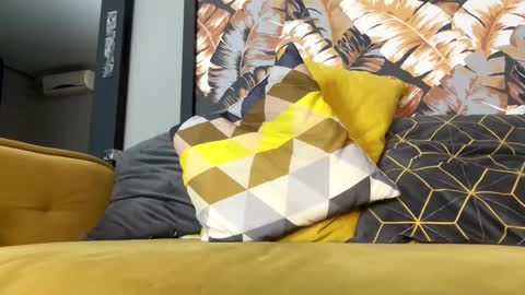 Snapshot of blondi_bondi chatting on January 16, 12:23 am Viktoriia online show from January 16, 12:23 am