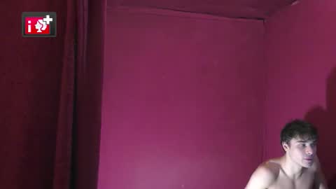 Snapshot of blondie_peach chatting on November 3, 5:03 pm blondie_peach online show from November 3, 5:03 pm