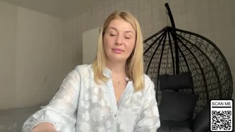blondie_xoxoxo online show from April 8, 8:25 am