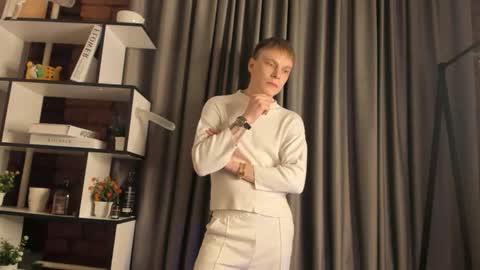 Alik online show from April 13, 9:31 pm