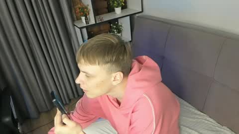 Alik online show from April 19, 10:23 pm