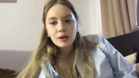 Blondy bunny online show from April 29, 11:14 am