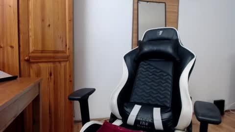 blondyelena online show from January 20, 8:41 am