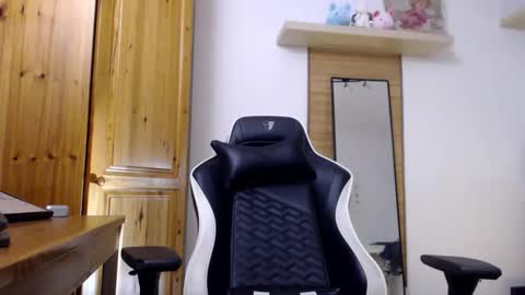 blondyelena online show from October 12, 7:29 am