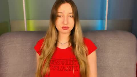 blondyjolly online show from April 26, 1:36 am