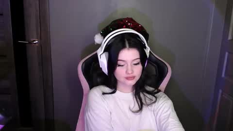 blondyyarisha online show from January 8, 12:24 am