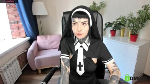 Mary online show from June 5, 12:00 pm