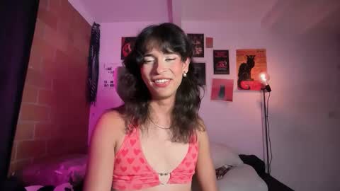 Bella Bloom ts online show from March 13, 3:13 am