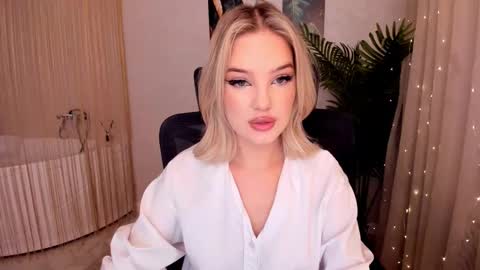 Sophia online show from February 27, 1:59 am