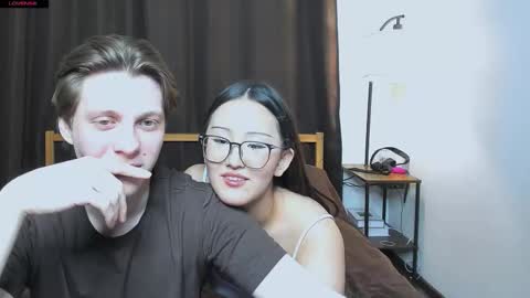 Sasha and Maria online show from January 7, 11:29 pm