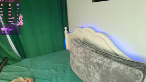 Welcome guysMy name KatePVT its Open online show from September 30, 6:51 am