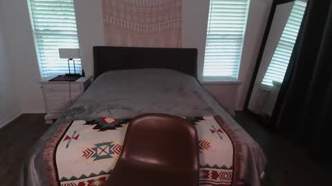 Sarah Zee online show from September 24, 5:38 pm