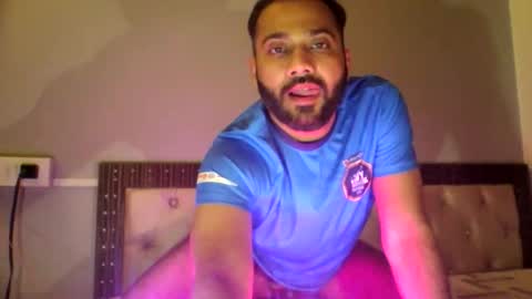 Snapshot of blue_bearr chatting on December 19, 6:26 pm Blue Bear online show from December 19, 6:26 pm