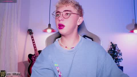 TAY   online show from December 6, 9:32 am