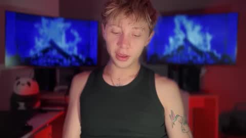 TAY   online show from December 19, 11:12 pm