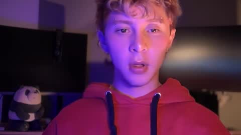 TAY   online show from December 22, 1:02 am