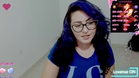 Snapshot of blue_dance chatting on October 20, 4:35 am susan online show from October 20, 4:35 am