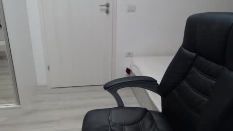 Juliet online show from March 30, 4:30 pm