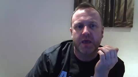 blue_eyes_paul online show from April 8, 2:11 am