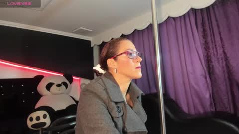 Blue online show from October 30, 2:46 am