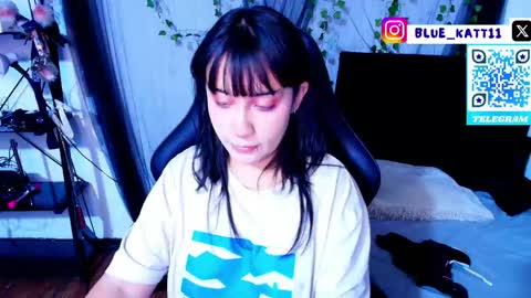 Snapshot of blue_katt chatting on May 9, 3:12 am blue katt online show from May 9, 3:12 am