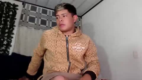 blue_kyle online show from February 5, 2:16 am