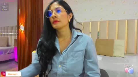 Snapshot of blue_tay1 chatting on October 6, 6:38 pm blue_tay1 online show from October 6, 6:38 pm