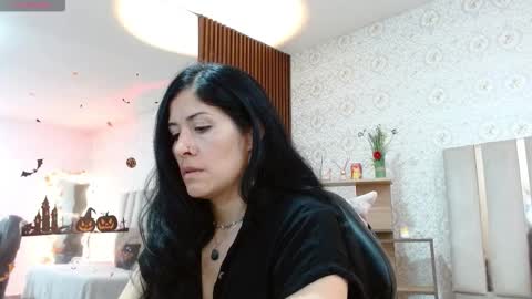 Snapshot of blue_tay1 chatting on November 5, 11:54 am blue_tay1 online show from November 5, 11:54 am