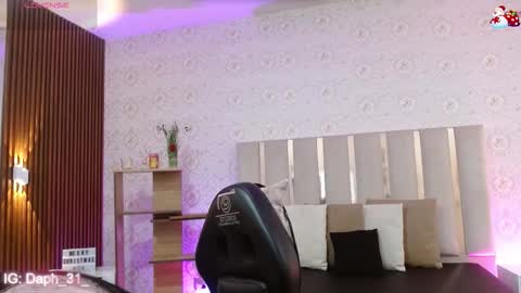 Snapshot of blue_tay1 chatting on November 16, 12:11 pm blue_tay1 online show from November 16, 12:11 pm