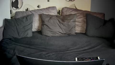 SONNYVAN online show from March 23, 4:27 am