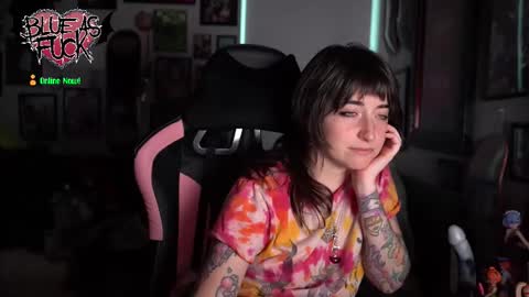 Blue online show from October 22, 12:33 am