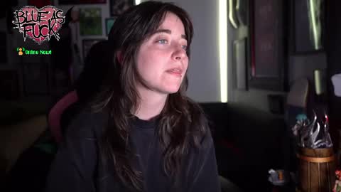 Blue online show from April 25, 2:14 am