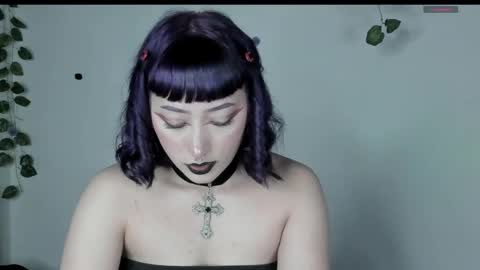 Snapshot of blueberry_____ chatting on April 7, 3:07 am Sophie online show from April 7, 3:07 am